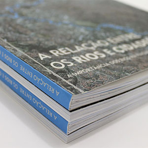 Livros e TCC - AroPrint Gráfica Rápida Digital